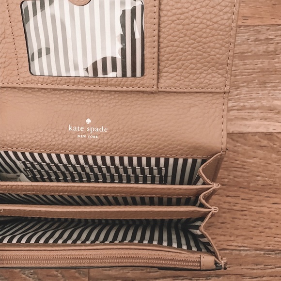 Kate Spade Trendy Wallet - Picture 3 of 3
